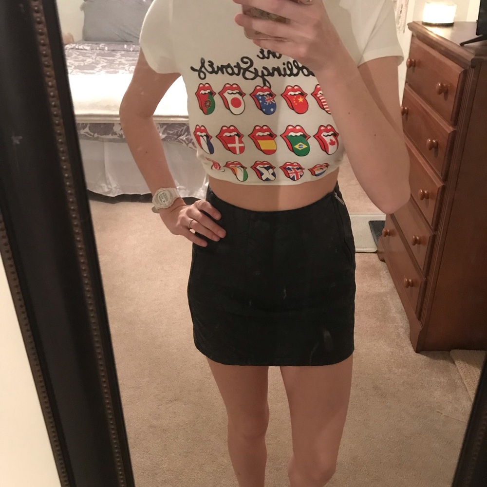 Forever 21 faux leather quilted skirt